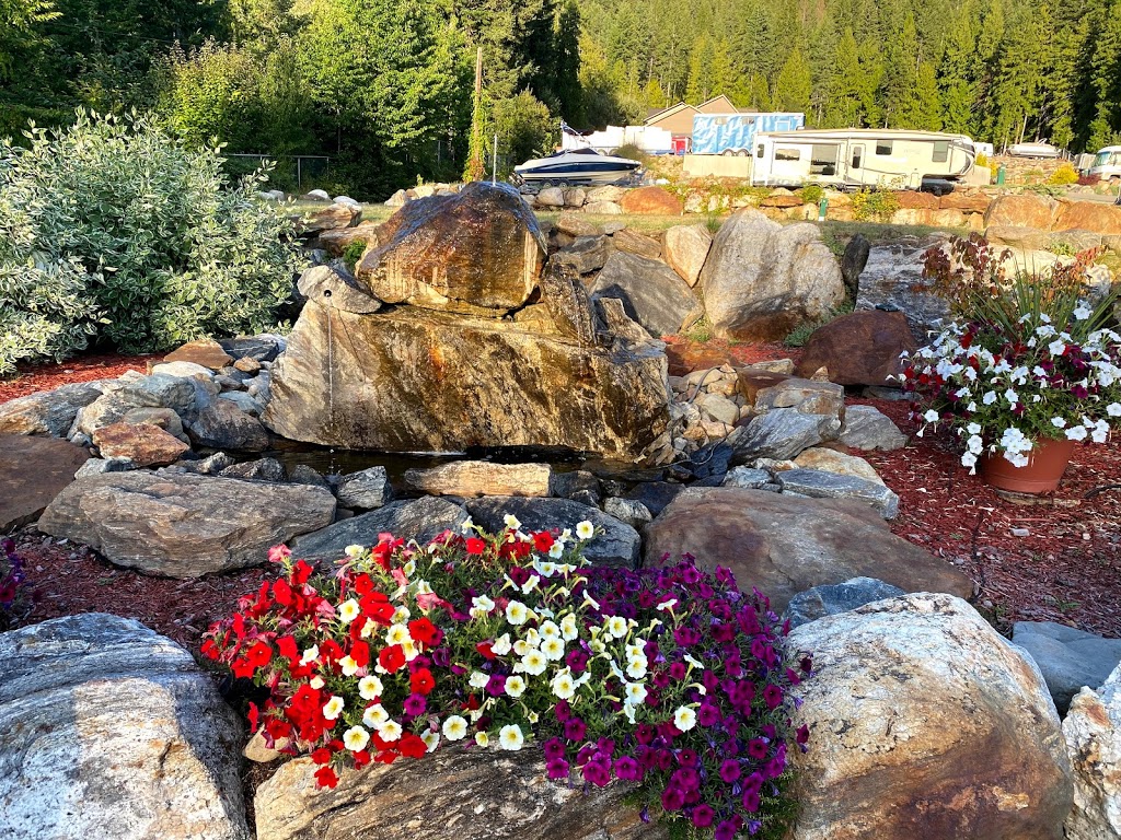 Mara Spring Lodges | 8265 BC-97A, Mara, BC V0E 2K0, Canada | Phone: (403) 606-2447