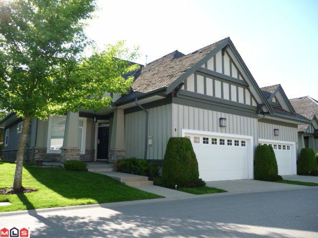 Homelists South Surrey White Rock | 1483 King George Blvd, Surrey, BC V4A 4Z5, Canada | Phone: (604) 537-9407