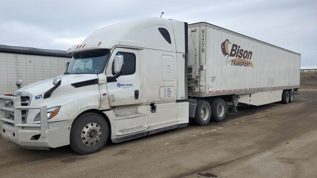 Dreamliner Express Yard | Northeast Calgary, Calgary, AB T3K 0S9, Canada | Phone: (403) 404-9501