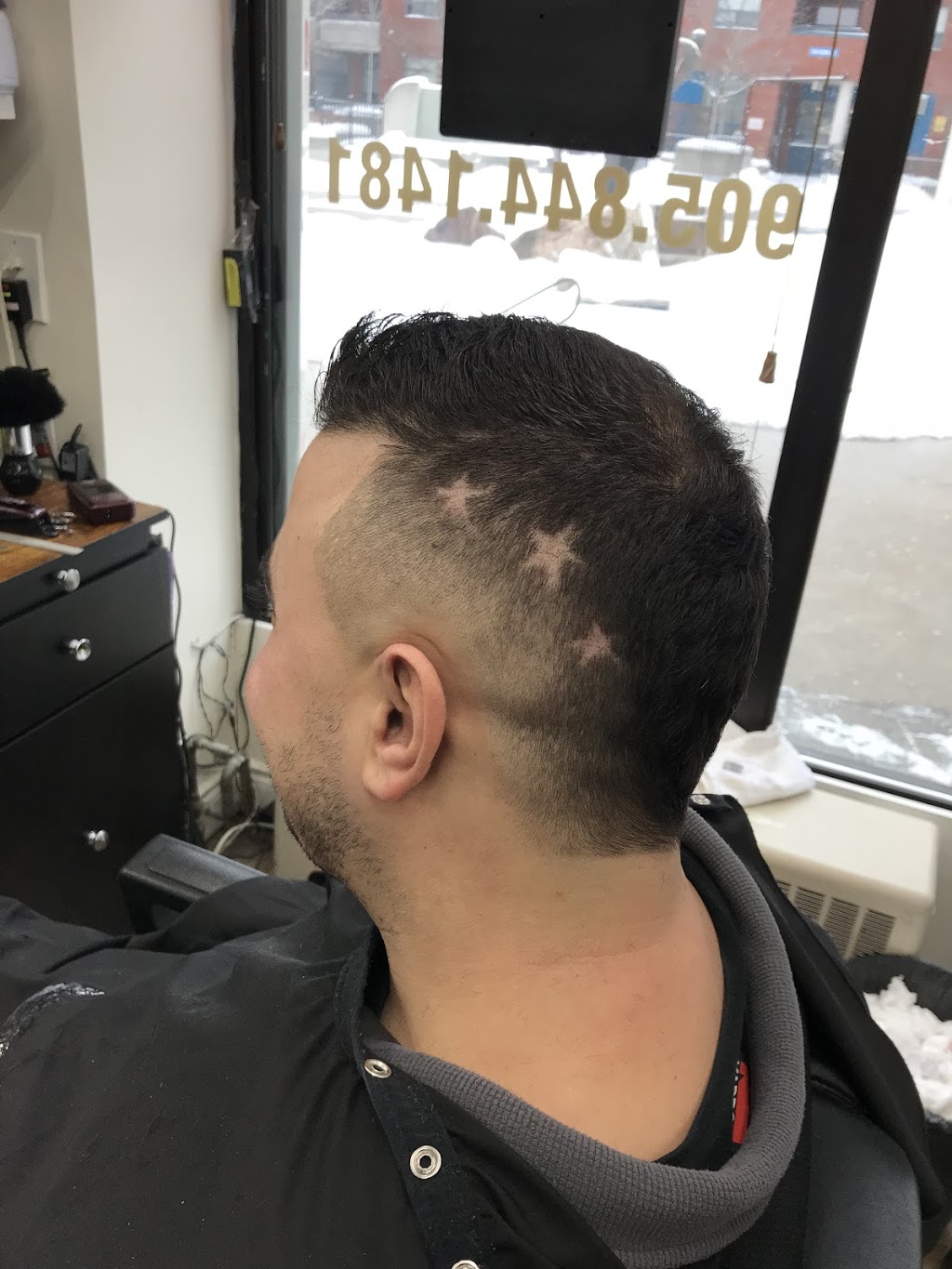 City Clippers Barbershop | 108 Cowan Ave, Oakville, ON L6K 1W2, Canada | Phone: (905) 844-1481
