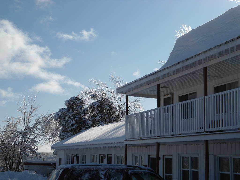 Johnstown Motel | 1843 2, Johnstown, ON K0E 1T1, Canada | Phone: (613) 657-3548