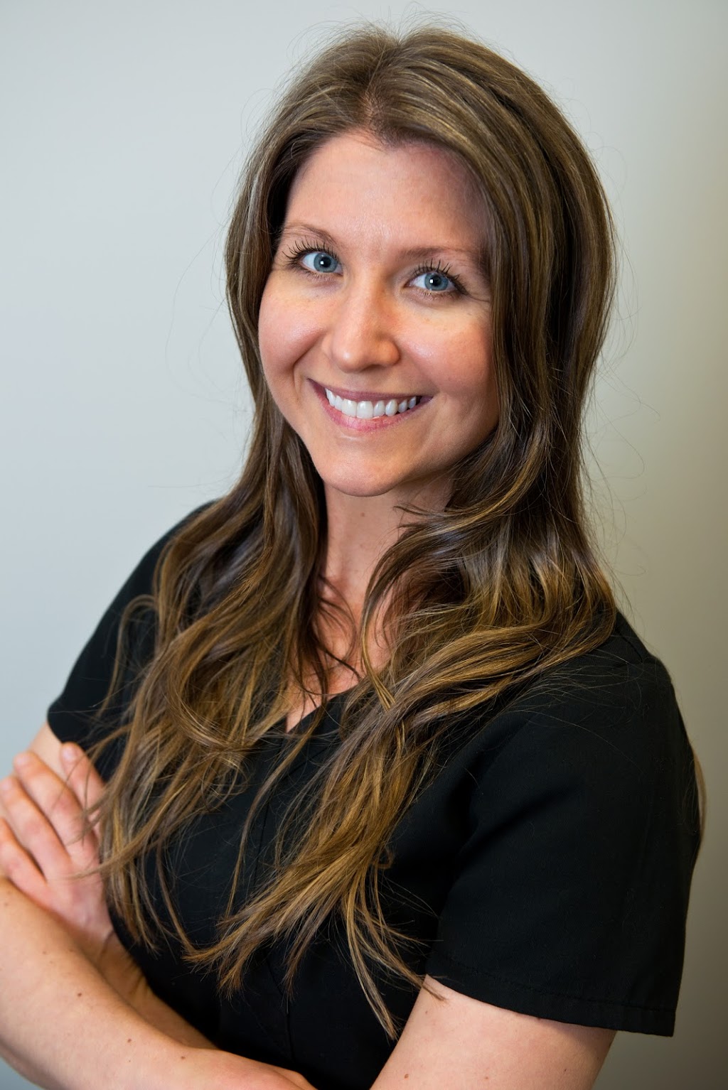 Eye Smile Dental | 2055 Sandwich W Pkwy #800, Windsor, ON N9H 2S4, Canada | Phone: (519) 250-5056