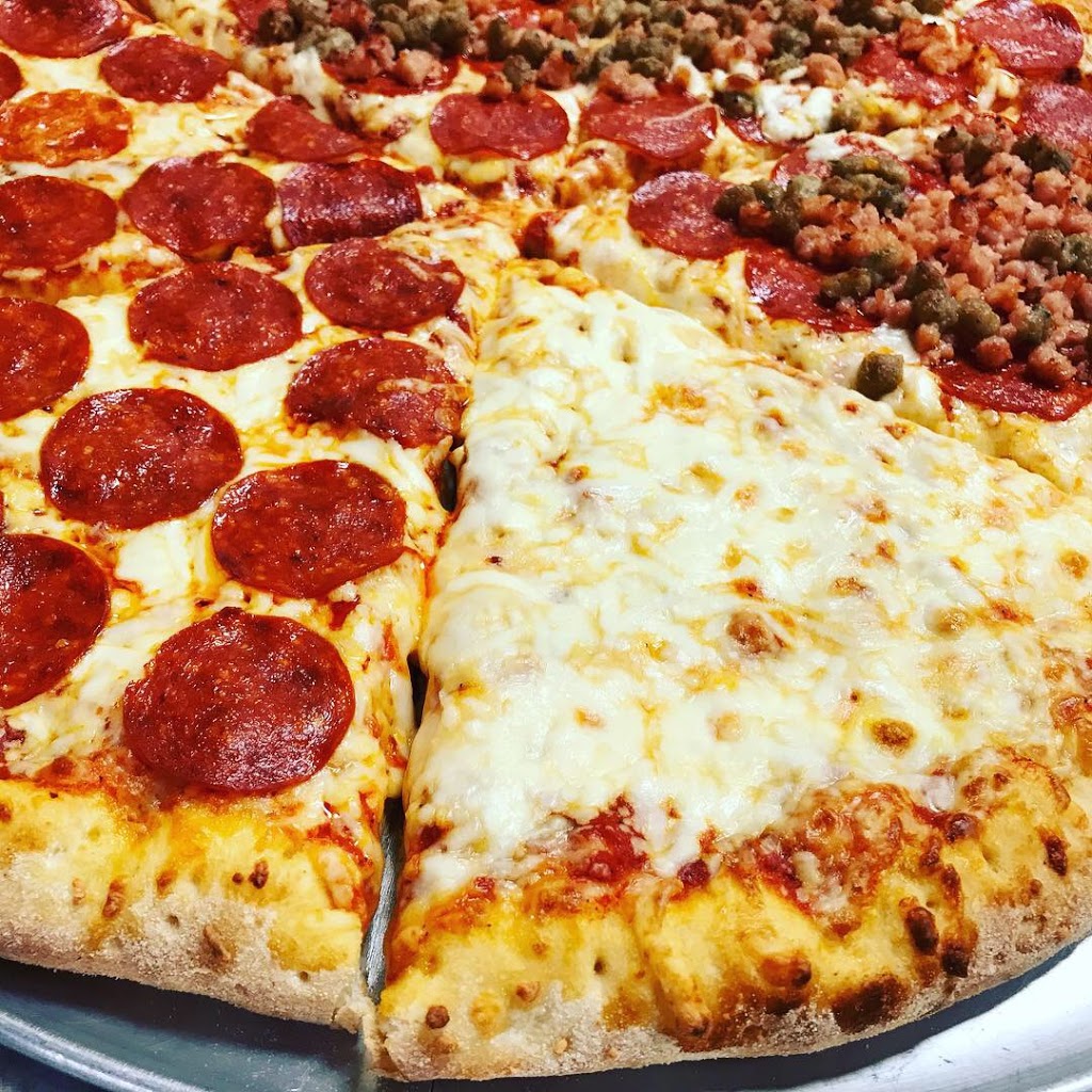 Ravis Pizza & Donair | 36 El Alamein Rd W, Borden, ON L0M 1C0, Canada | Phone: (705) 516-7777