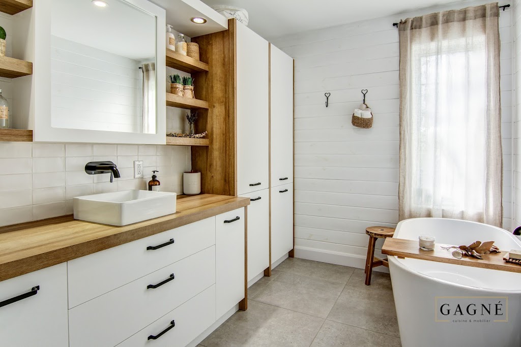 Gagné Cuisine & Mobilier par Ébénisterie BSG | 810 Rue des Pins O, Alma, QC G8B 7R3, Canada | Phone: (418) 668-8243