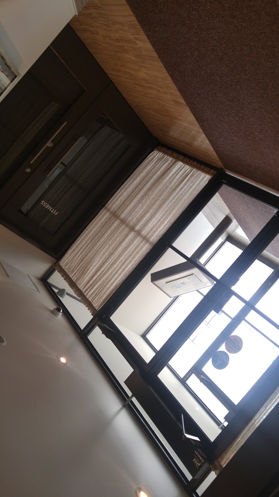 Lonsdale Apartments | 3777 Riverside Dr E, Windsor, ON N8Y 4W6, Canada | Phone: (519) 944-1829