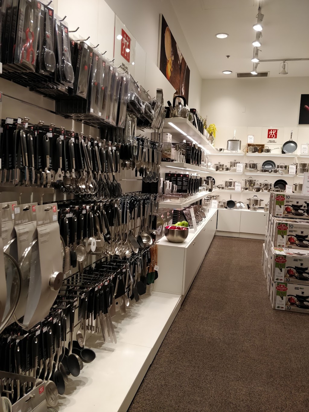 Zwilling J.A. Henckels at Markville Mall | 5000 Hwy 7, Markham, ON L3R 4M9, Canada | Phone: (905) 475-2555
