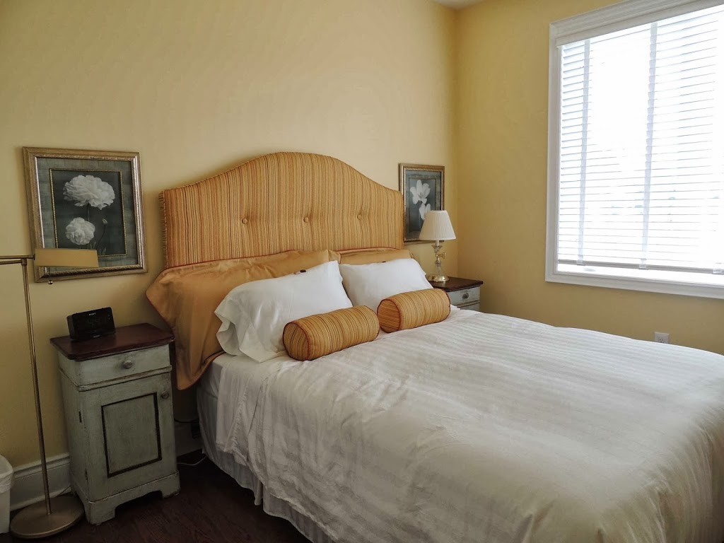 Fieldstream Chase B&B | 35 Fieldstream Chase, Bracebridge, ON P1L 0B2, Canada | Phone: (705) 646-0932