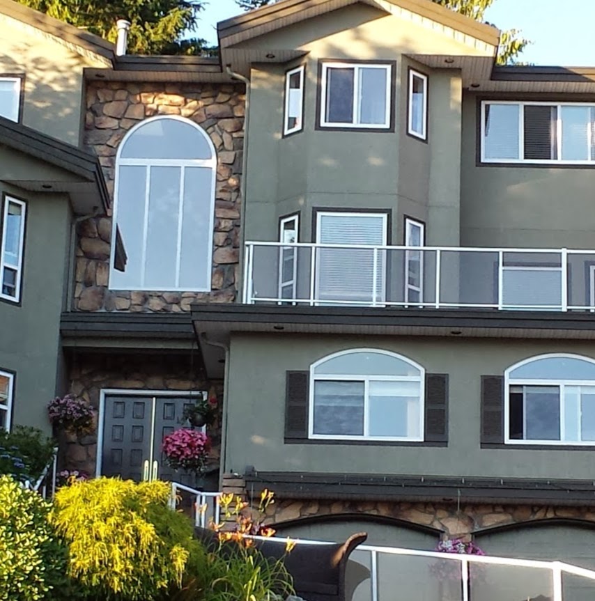 Squamish Highlands Bed & Breakfast | 1012 Glacier View Dr, Garibaldi Highlands, BC V0N 1T0, Canada | Phone: (604) 898-1018