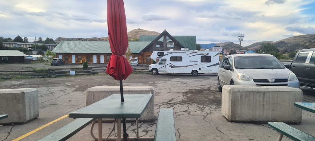 North End Petro-Can Restaurant | 1592 Cariboo Hwy, Cache Creek, BC V0K 1H0, Canada | Phone: (250) 457-6261