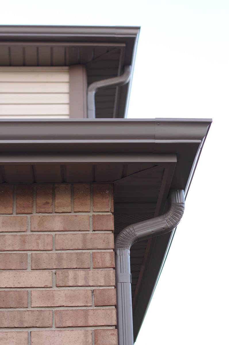 Eavestroughing Plus | 2533 County Rd 12, Essex, ON N8M 2X6, Canada | Phone: (519) 919-5200