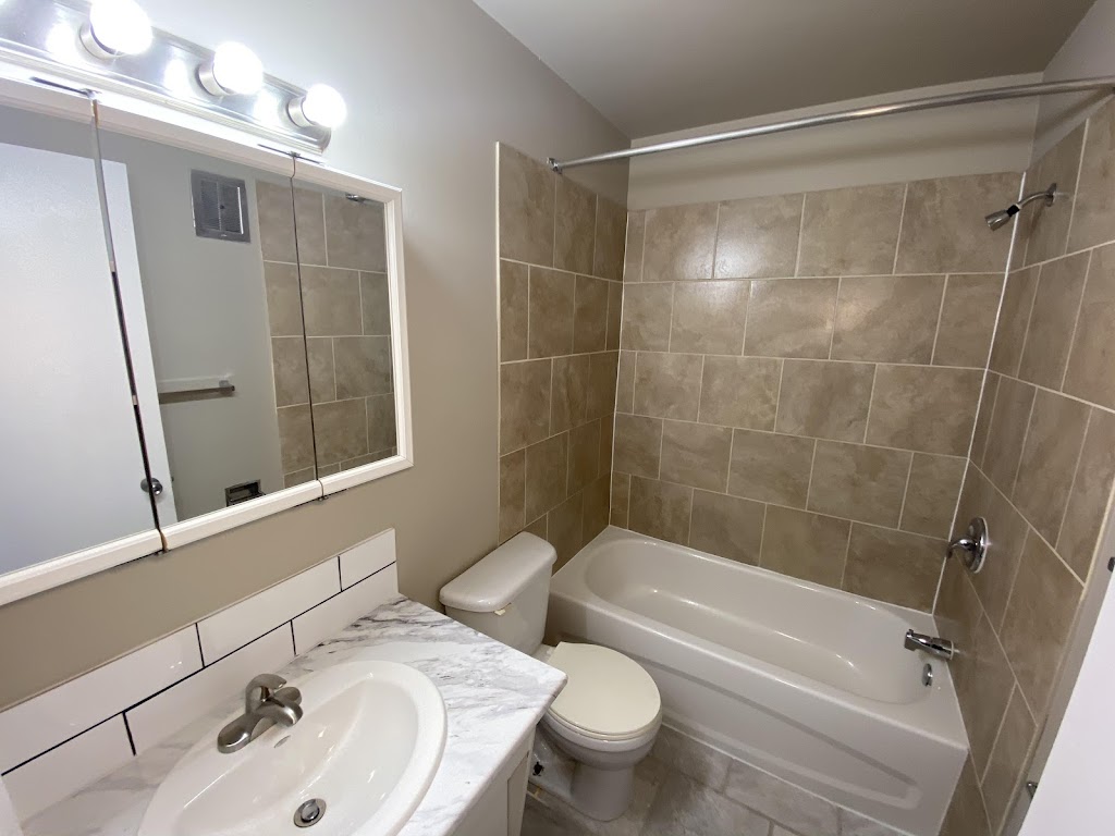 Murray Apartments | 11906 104 St NW, Edmonton, AB T5G 2L3, Canada | Phone: (780) 242-8740