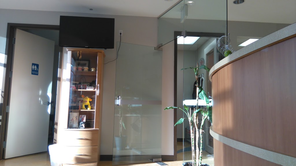 Apples Crown Dental Clinic | 900 Watters Rd, Orléans, ON K4A 0B4, Canada | Phone: (613) 841-9841