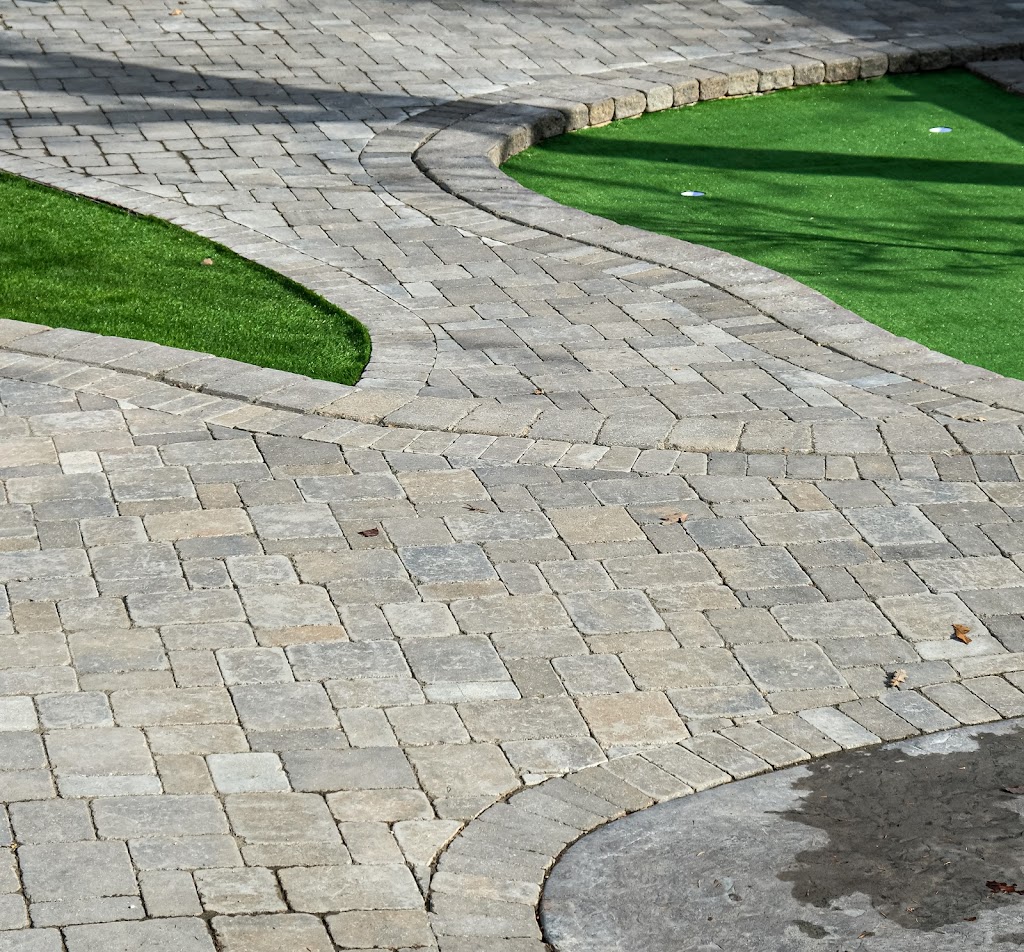 Xtraordinaire Landscapes | 26 St Germain St, Winnipeg, MB R2M 4N3, Canada | Phone: (204) 795-9626