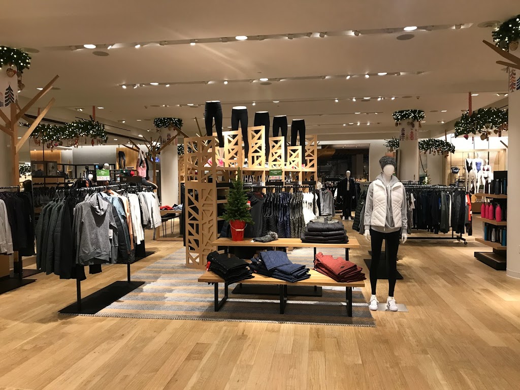 Nordstrom | 3401 Dufferin St Unit 500, Toronto, ON M6A 2T9, Canada | Phone: (416) 780-6630