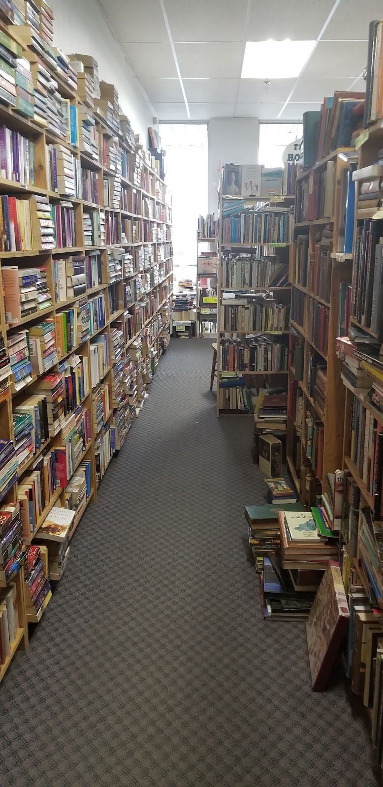 Book Addict | 390 Springbank Dr, London, ON N6J 1G9, Canada | Phone: (519) 474-0211