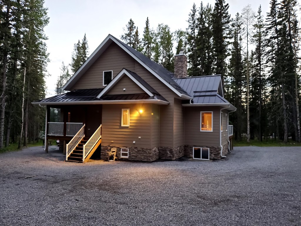 Nordegg Vacation Rentals | 909 Wolverine Way, Brazeau, AB T0M 2H0, Canada | Phone: (855) 667-3344