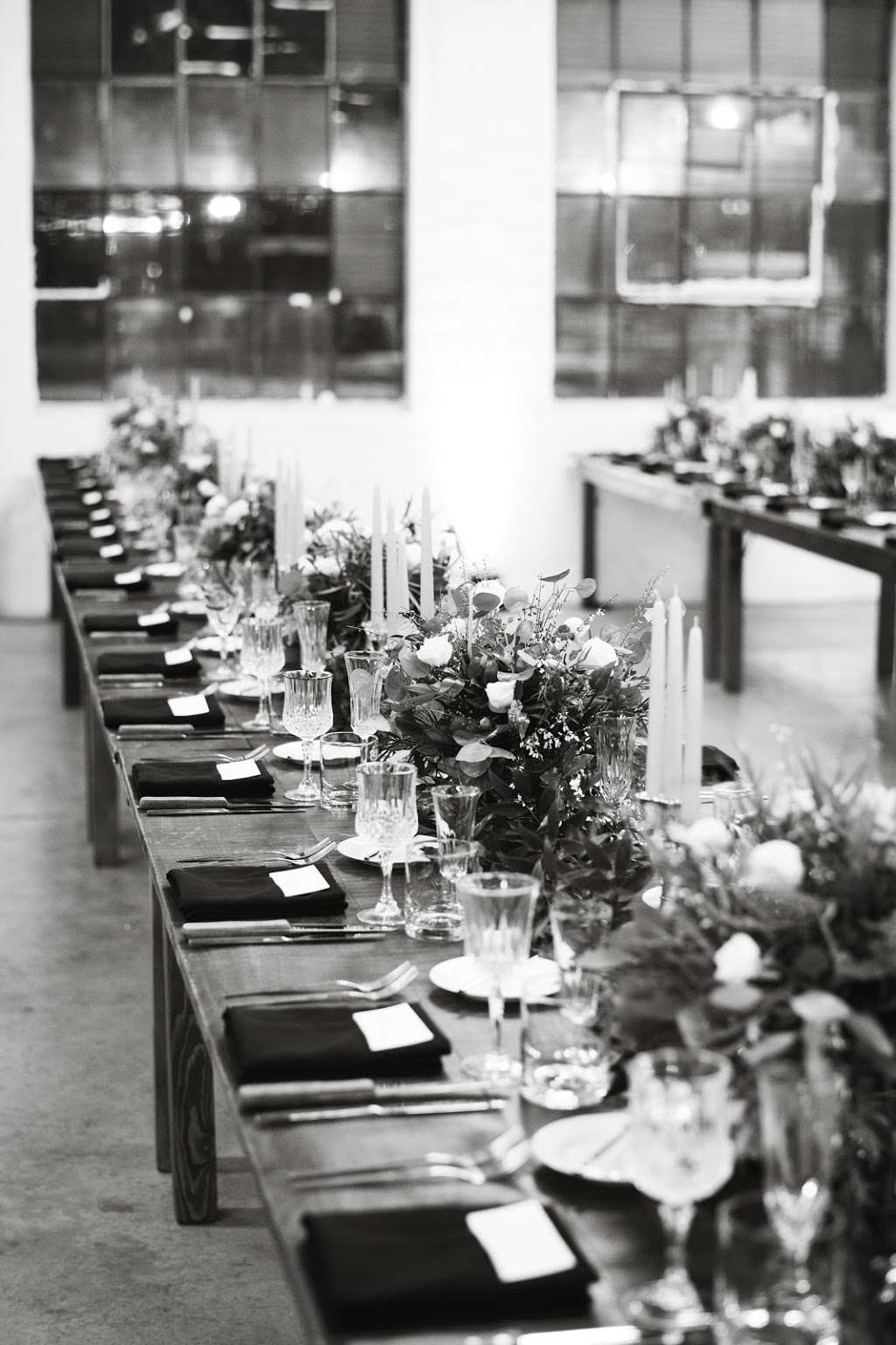 Flowers On Ten | 5027 Hurontario St Unit #2, Mississauga, ON L4Z 3X6, Canada | Phone: (905) 501-0200