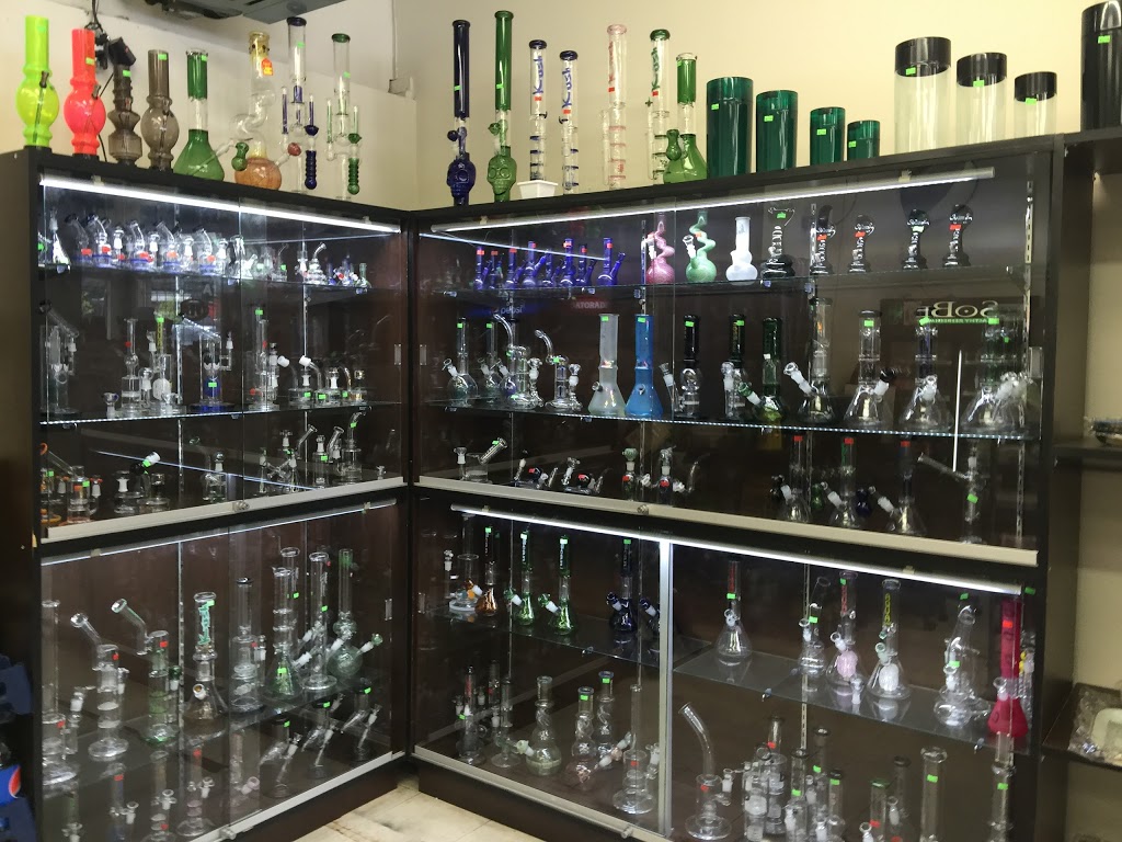Shoprite Smoke Shop Ltd | 2785 Commercial Dr, Vancouver, BC V5N 4C5, Canada | Phone: (604) 872-5444