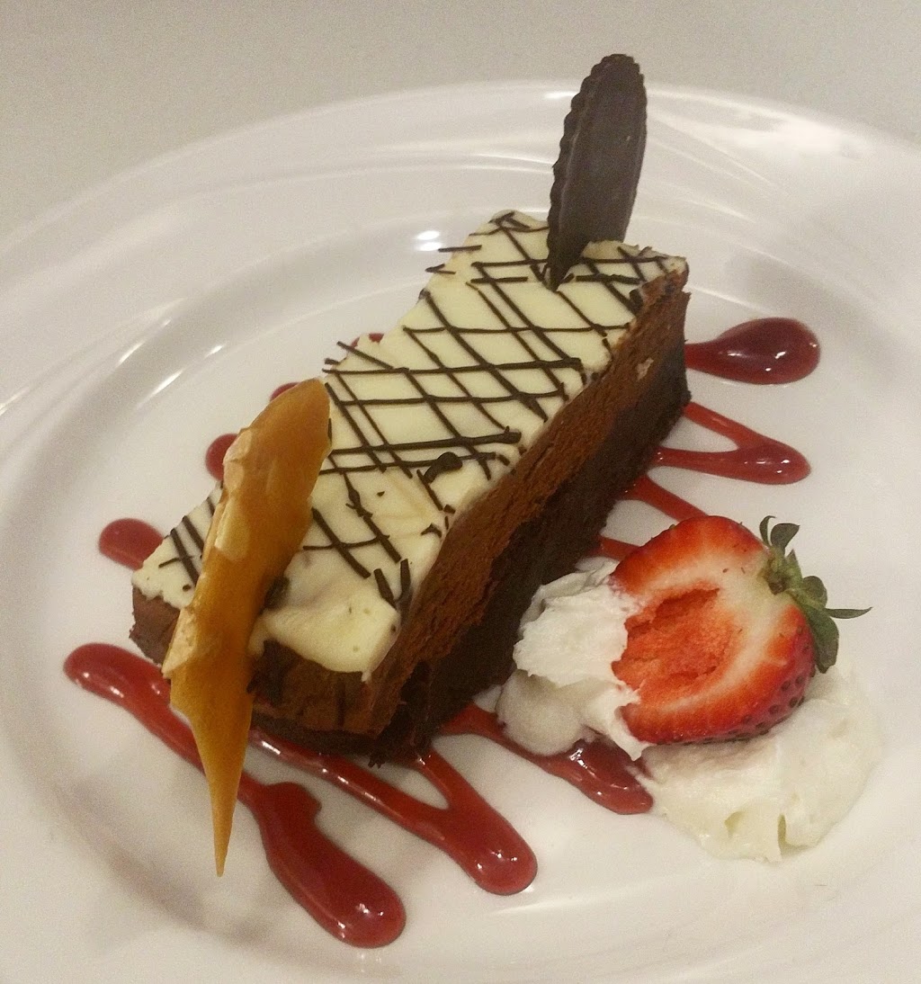 Whitesides Terrace Grille | 2035 Kennedy Rd, Scarborough, ON M1T 3V3, Canada | Phone: (416) 299-0562
