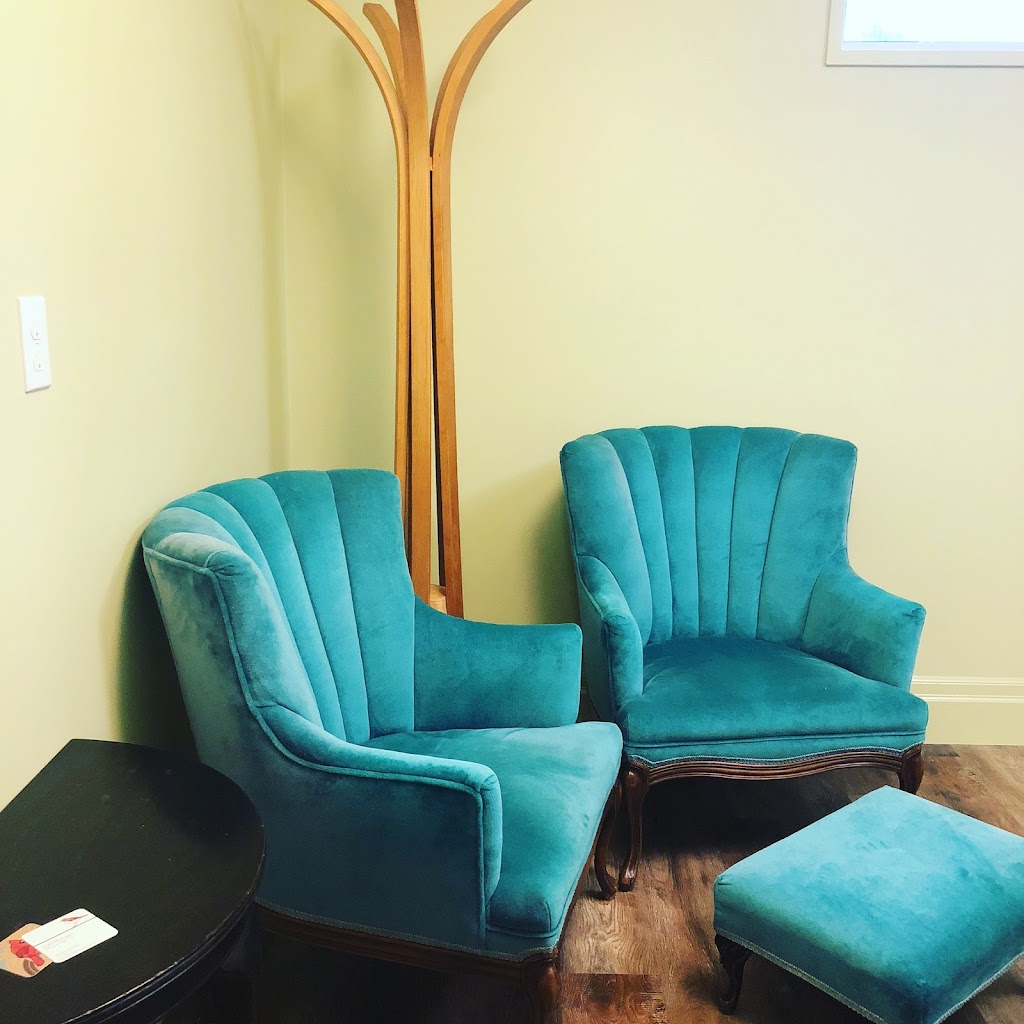 Life Massage | 1626 34 Ave SW, Calgary, AB T2T 2B4, Canada | Phone: (403) 809-3615