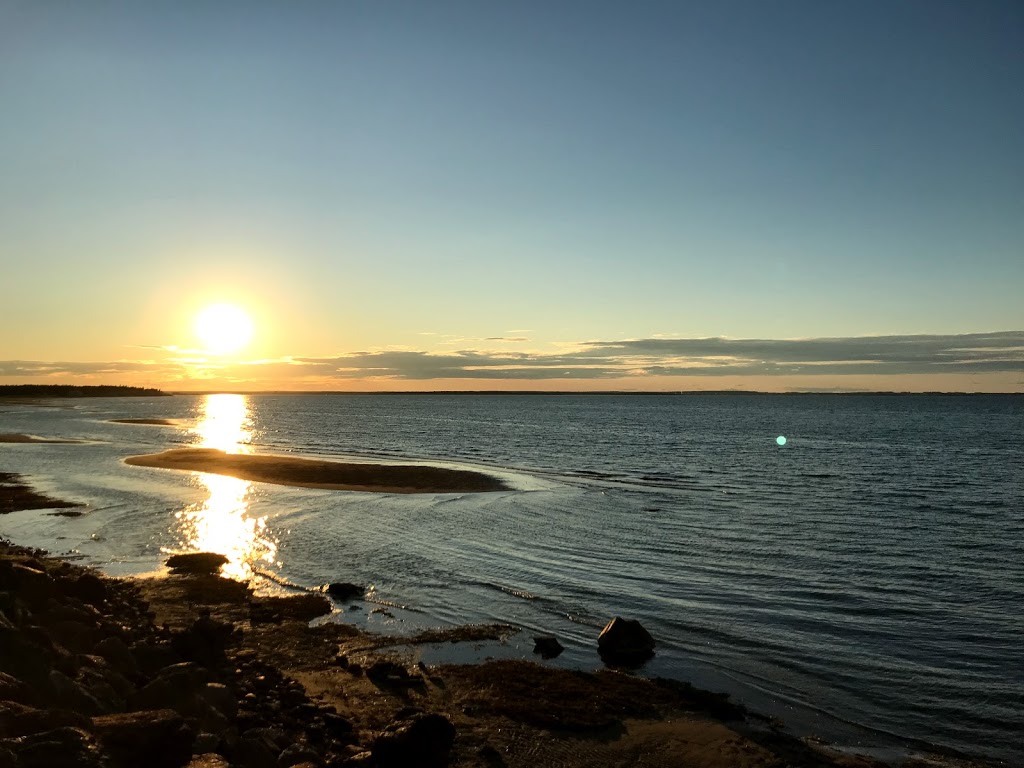 Paturels shore house restaurant | 69 Boulevard Cap Bimet, Grand-Barachois, NB E4P 6X5, Canada | Phone: (506) 532-4774