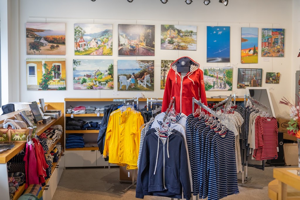 TOU ET CIE | 177 Rue St Étienne, La Malbaie, QC G5A 1T6, Canada | Phone: (418) 202-7177