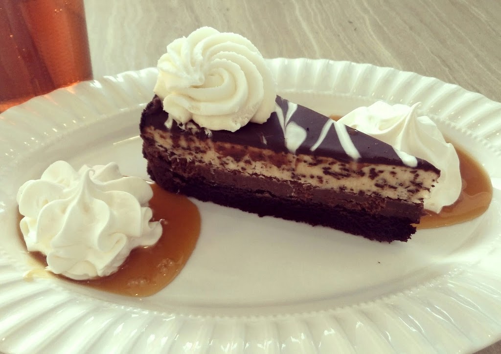 Malibu Restaurant | 3339 Wonderland Rd S, London, ON N6L 1R4, Canada | Phone: (519) 652-9129