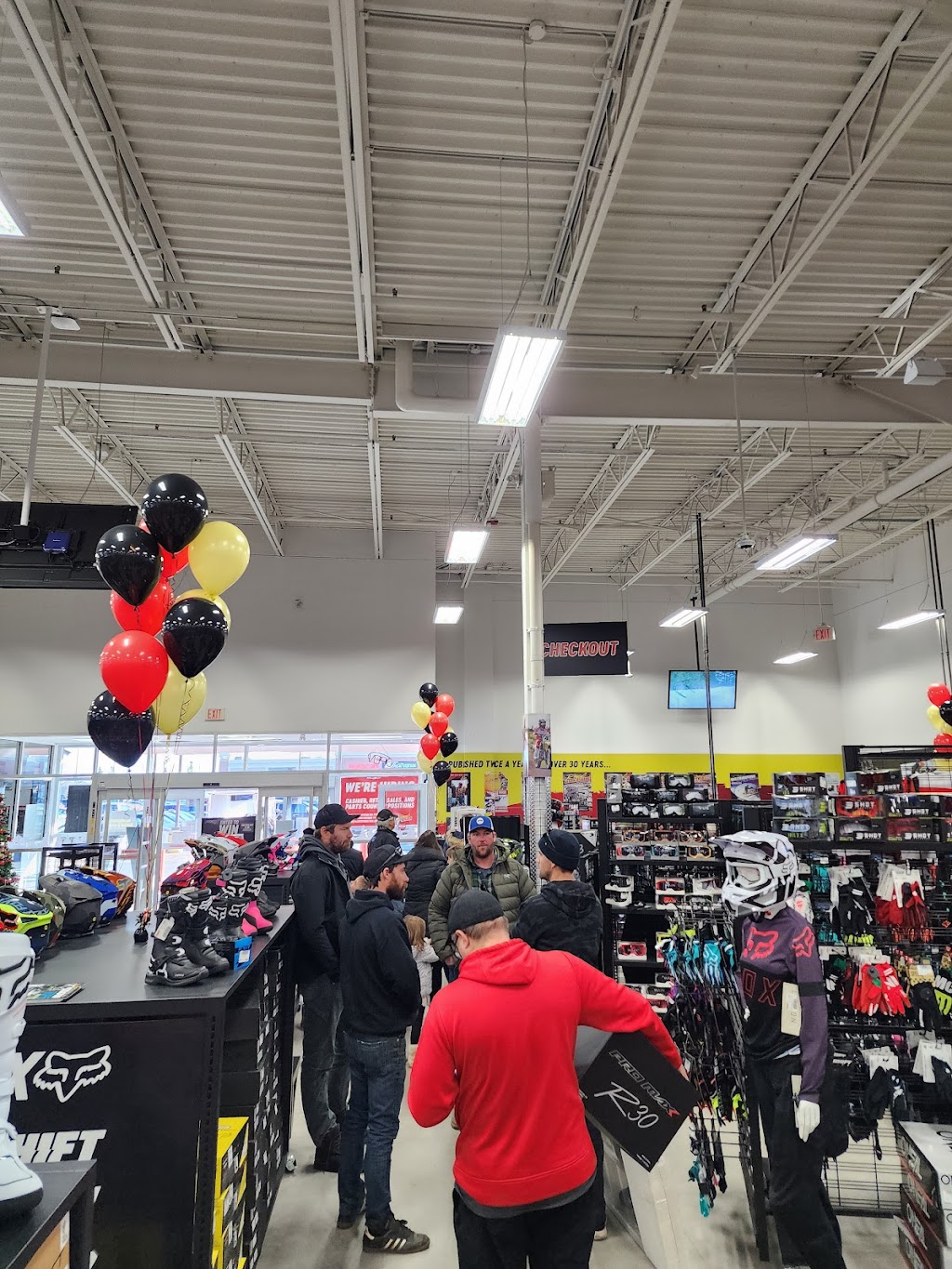 Royal Distributing | 5487 Hazeldean Rd #4, Kanata, ON K2S 0P5, Canada | Phone: (613) 663-3167