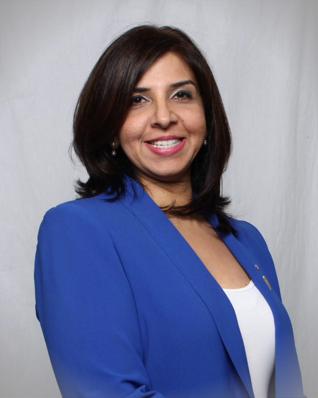 Saira Khan Notary Public | 20486 64 Ave #107, Langley, BC V2Y 2V5, Canada | Phone: (604) 427-4304