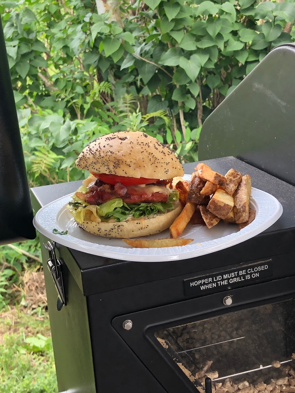 AJ BBQ Mobile inc. | 1091 Rue Julien Jacob, Trois-Rivières, QC G8T 8R3, Canada | Phone: (819) 807-6159
