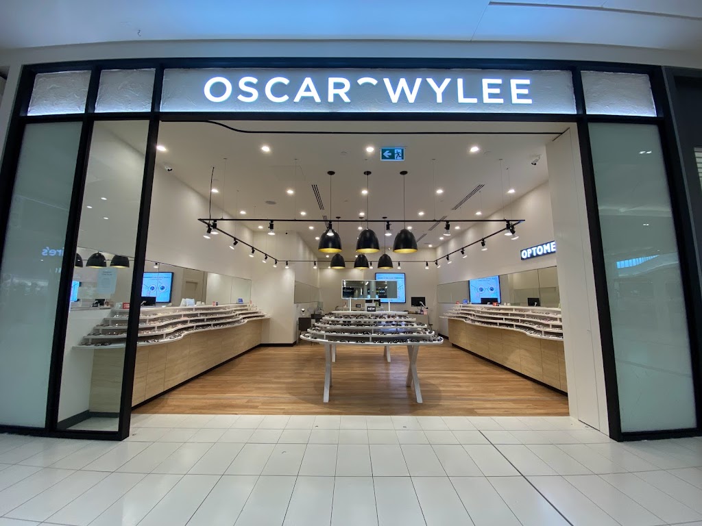 Oscar Wylee Optometrist - Oshawa | 419 King Street W Unit 4255, Oshawa Centre, Oshawa, ON L1J 2K5, Canada | Phone: (905) 571-1507