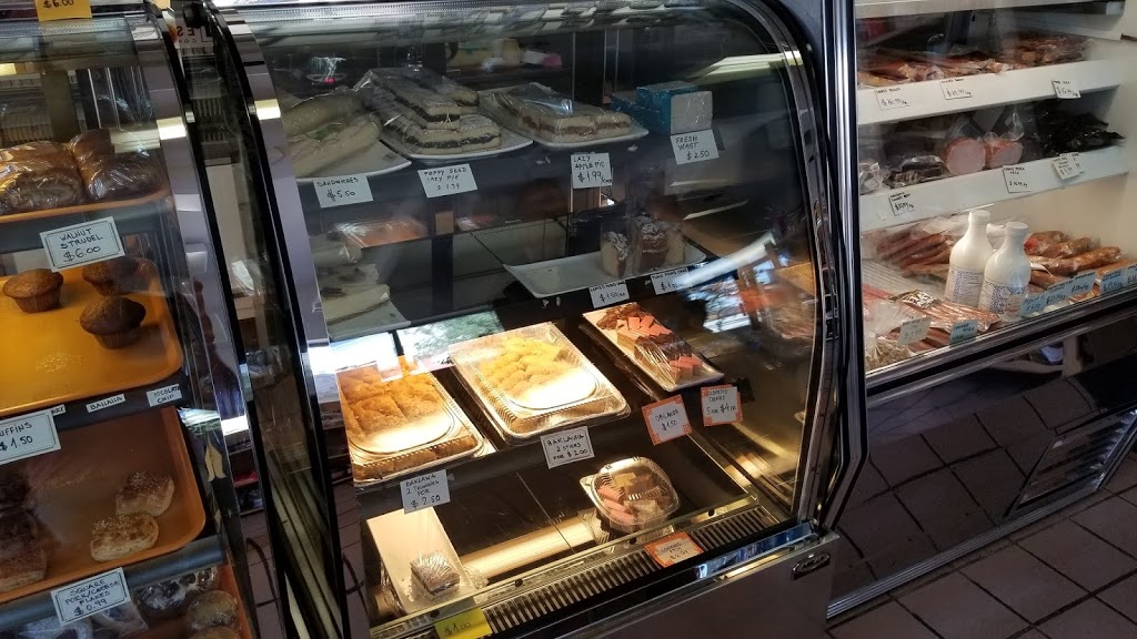 Family Bakery Cafe | 1220 Woodbine Ave, East York, ON M4C 4E3, Canada | Phone: (416) 696-8585