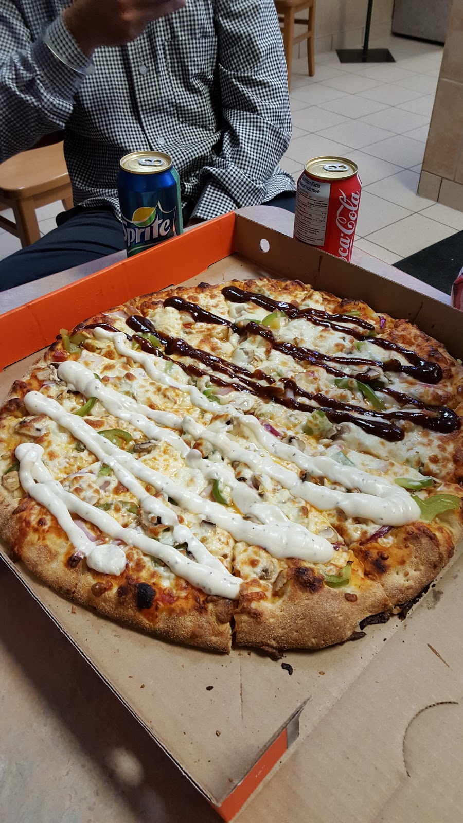 Pizza Pizza | 1080 Adelaide St N, London, ON N5Y 2N1, Canada | Phone: (519) 667-1111