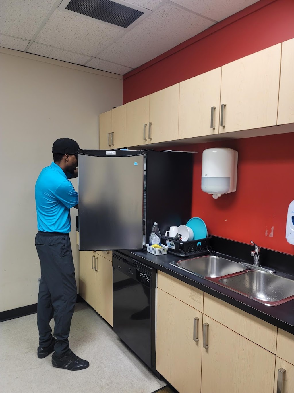 YFCC cleaning | 29 San Diego Crescent NE, Calgary, AB T1Y 7C3, Canada | Phone: (403) 680-2609