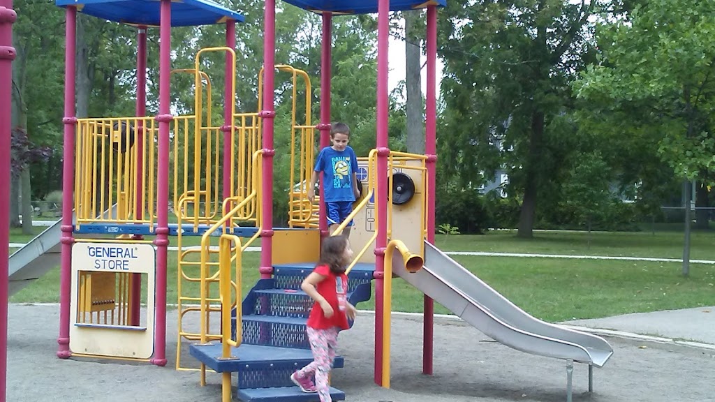 Tilbury Centennial Pool | 24 Stewart St, Tilbury, ON N0P 2L0, Canada | Phone: (519) 682-3253