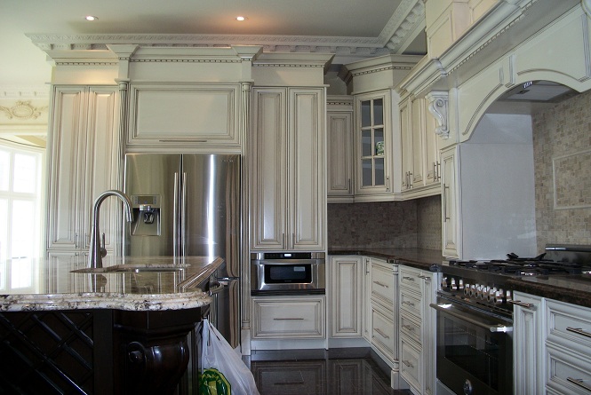 Alboro Kitchens | 70 Belfield Rd, Etobicoke, ON M9W 1G3, Canada | Phone: (416) 274-3930