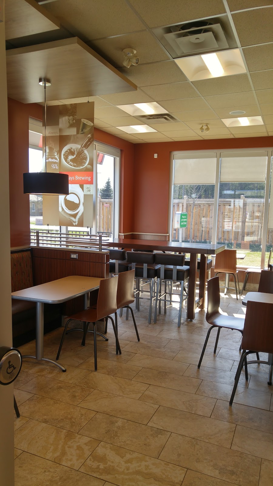 Tim Hortons | 7618-7624 Poplar Sideroad, Collingwood, ON L9Y 3Z1, Canada | Phone: (705) 444-6868