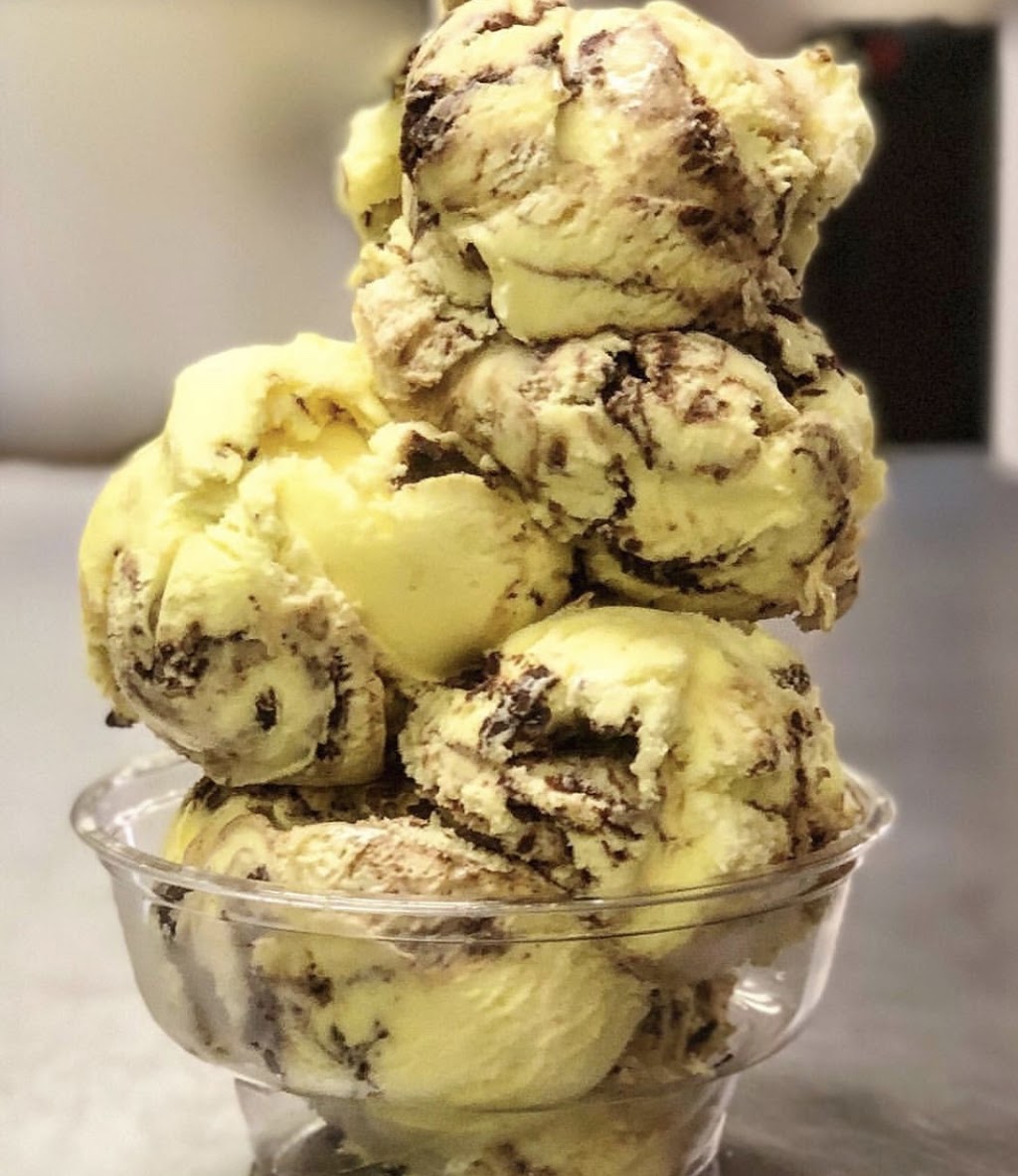 Adrians Custard and Beef | 2352 Grand Island Blvd, Grand Island, NY 14072, USA | Phone: (716) 773-9242