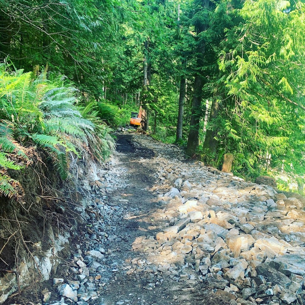 M&M Excavating | 5000 Bay Rd, Sechelt, BC V0N 3A0, Canada | Phone: (604) 740-2424