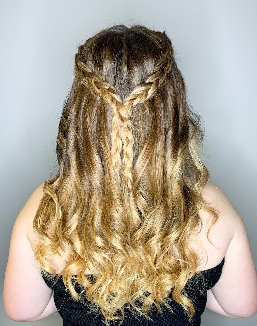 Shear Bliss | 325 Fairview Dr, Brantford, ON N3R 2X3, Canada | Phone: (519) 758-5151