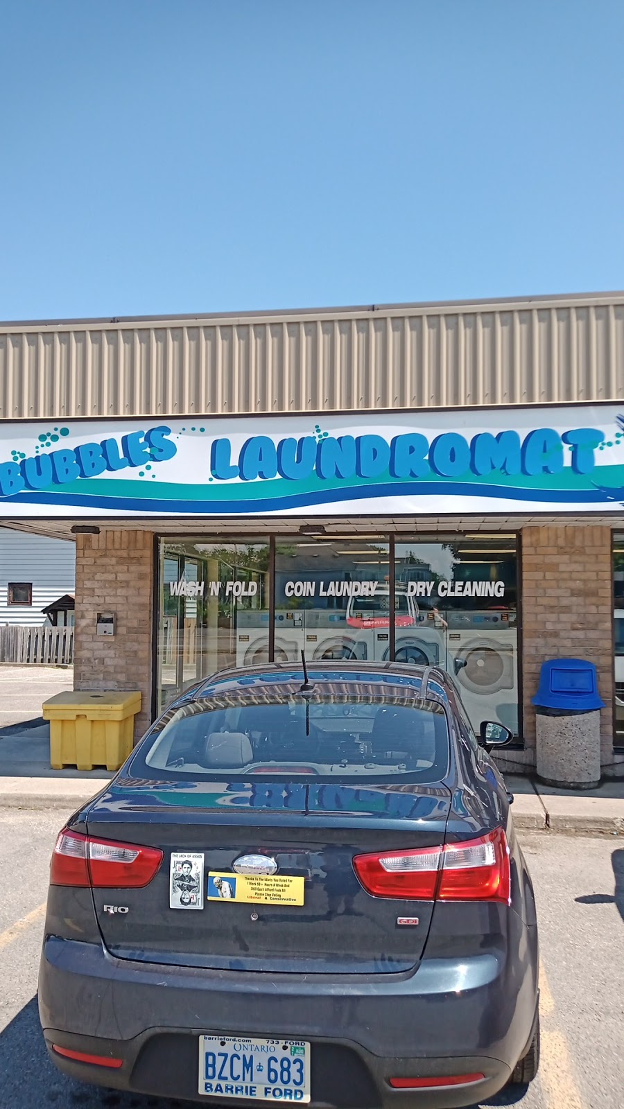Bubbles Laundromat | 211 George St, Dunnville, ON N1A 2T5, Canada | Phone: (289) 738-0041