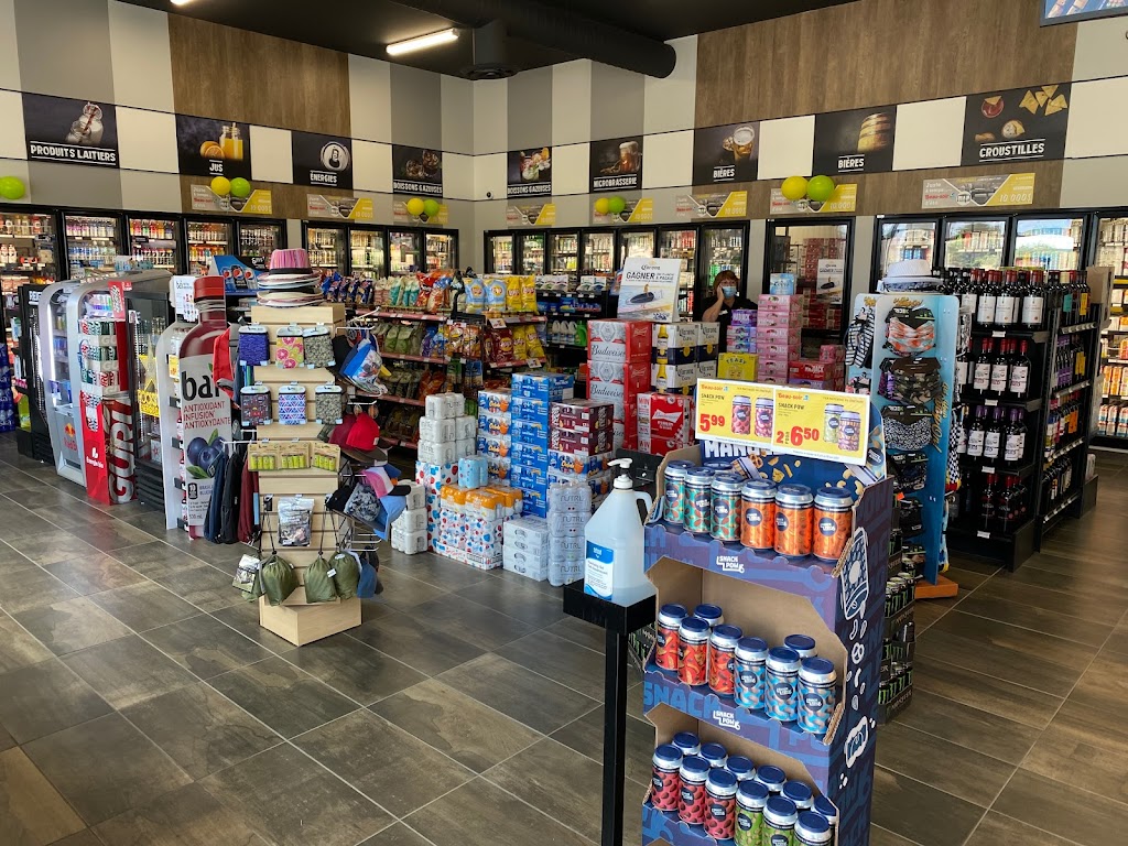 Petro-Canada et Lave Auto | 2 Chem. de Fairfax, Stanstead, QC J0B 3E0, Canada | Phone: (819) 704-0909