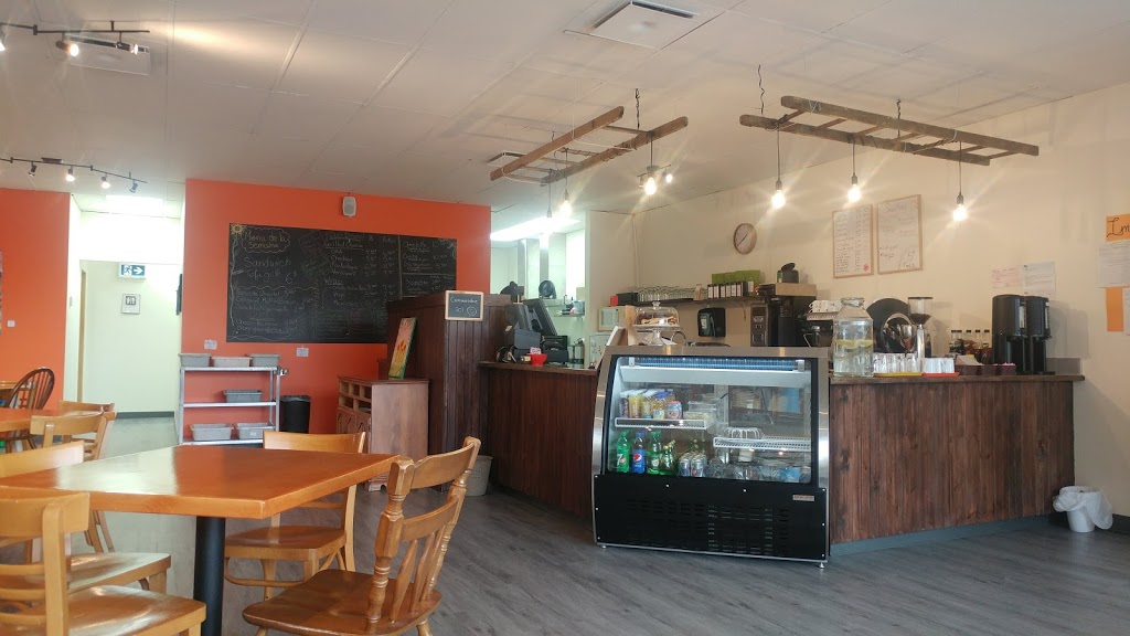 Baobab Café | restaurant | 1551 Rue Dunant, Sherbrooke, QC J1H 5N6, Canada | 8198217162 OR +1 819-821-7162