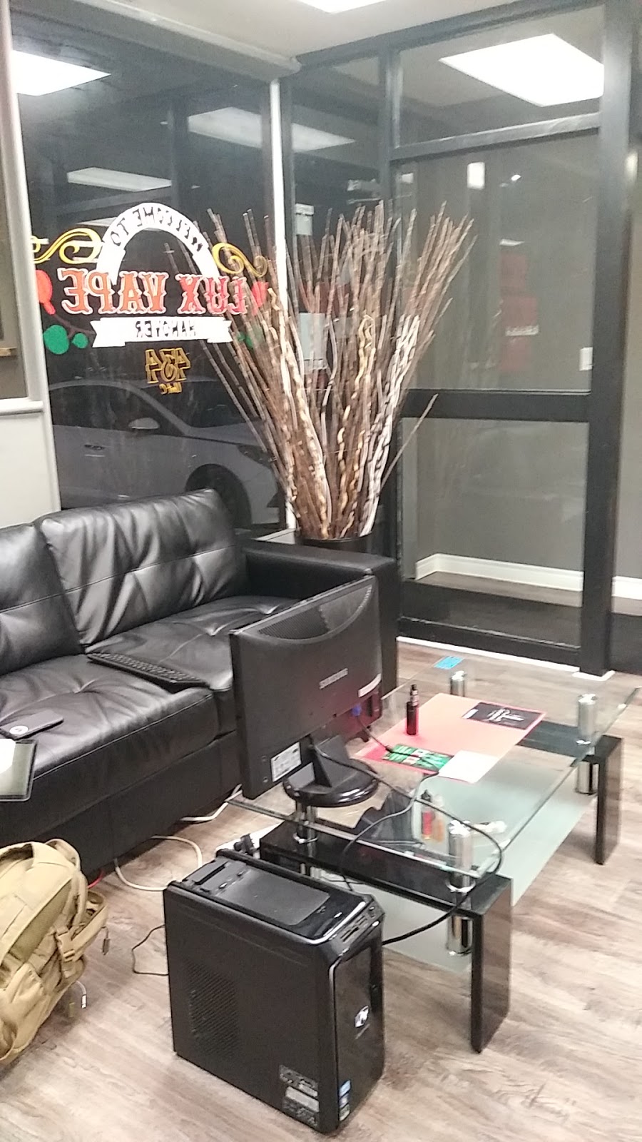 Lux Vape Inc | 434 7th Ave c, Hanover, ON N4N 2J4, Canada | Phone: (519) 364-8273