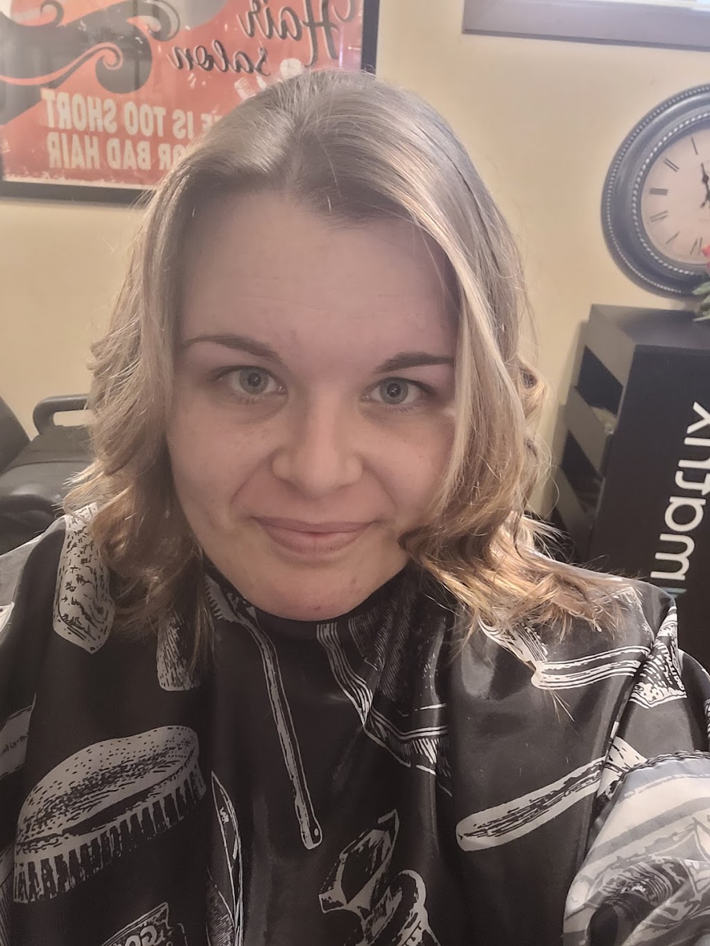 Hair By Kim | 34 Hughes St, St Thomas, ON N5P 2Y8, Canada | Phone: (519) 319-7360