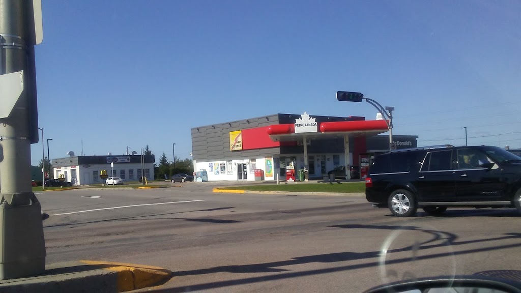 Super Sagamie | 1312 Bd Saint-Paul, Chicoutimi, QC G7J 3C5, Canada | Phone: (418) 545-6249