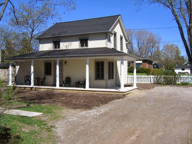 Breakers Motel on the Lake | 94 Green St, Cobourg, ON K9A 3W1, Canada | Phone: (905) 372-9231