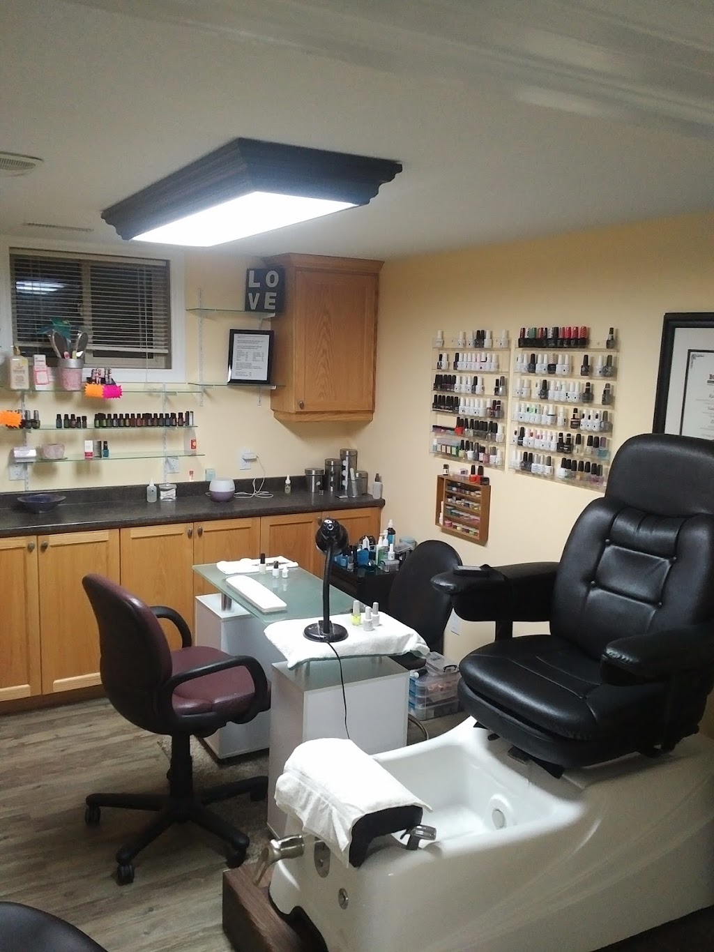 Polished Elegance Nails and Body Treatments - Rachel Duncan | 2010 9th Ave E, Owen Sound, ON N4K 3H2, Canada | Phone: (519) 374-3454