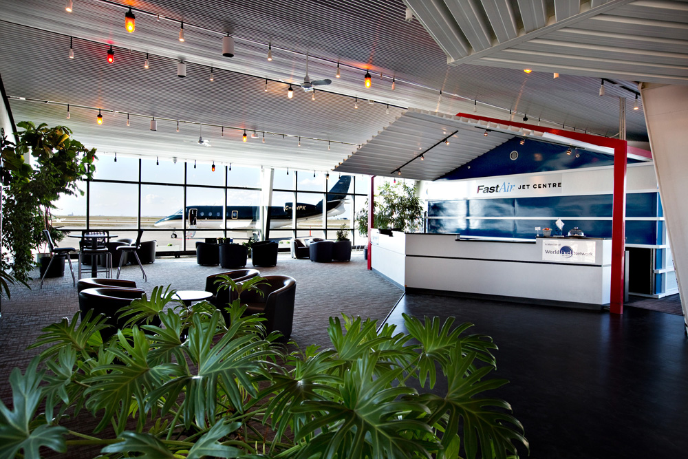 FAST AIR JET CENTRE - (FBO CYWG - Formerly Esso Avitat) | 10 Hangar Line Rd, Winnipeg, MB R3J 3Y7, Canada | Phone: (204) 831-7714