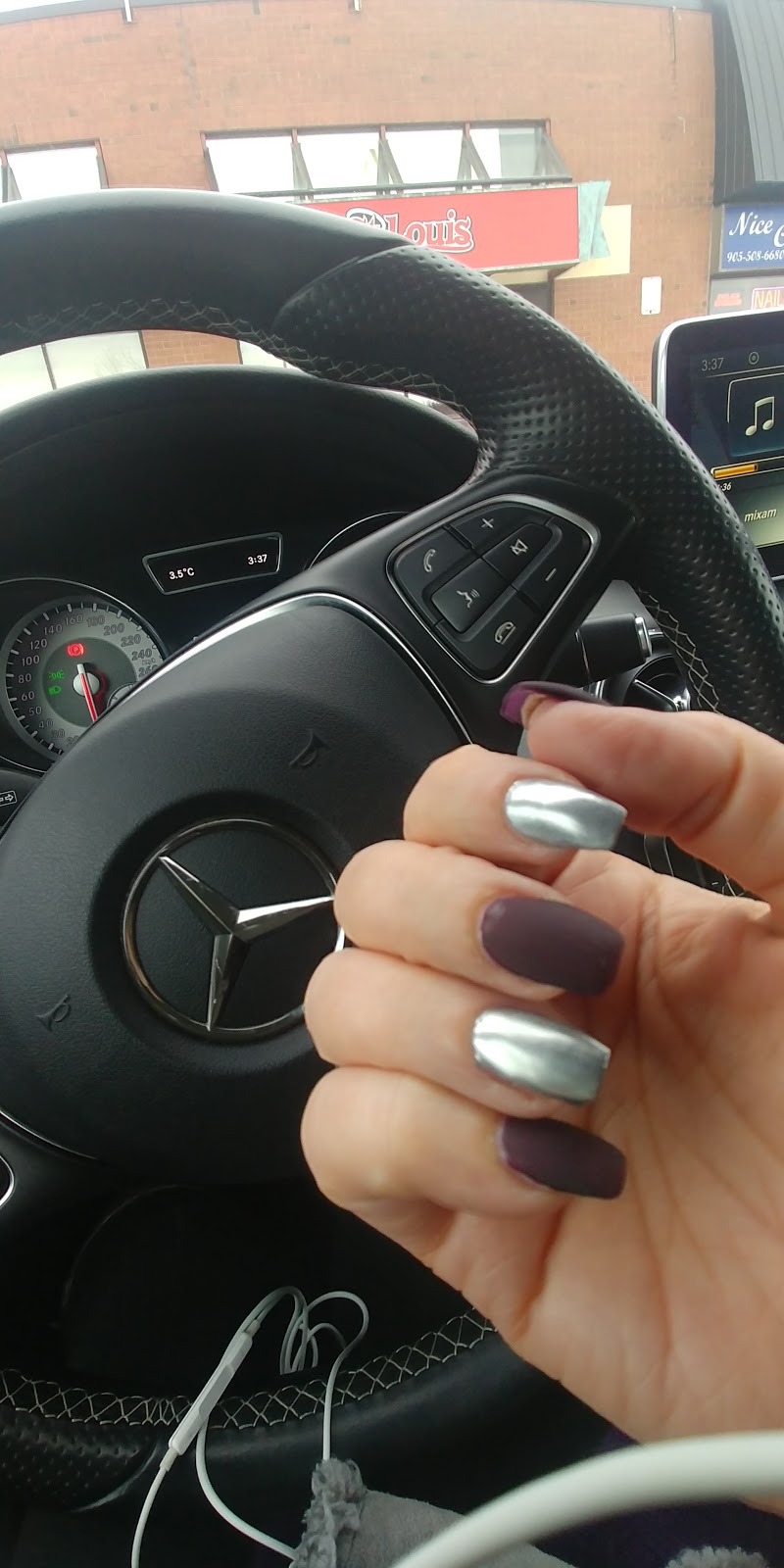 Nice City Nails | 10620 Yonge St, Richmond Hill, ON L4C 3C8, Canada | Phone: (905) 508-6680